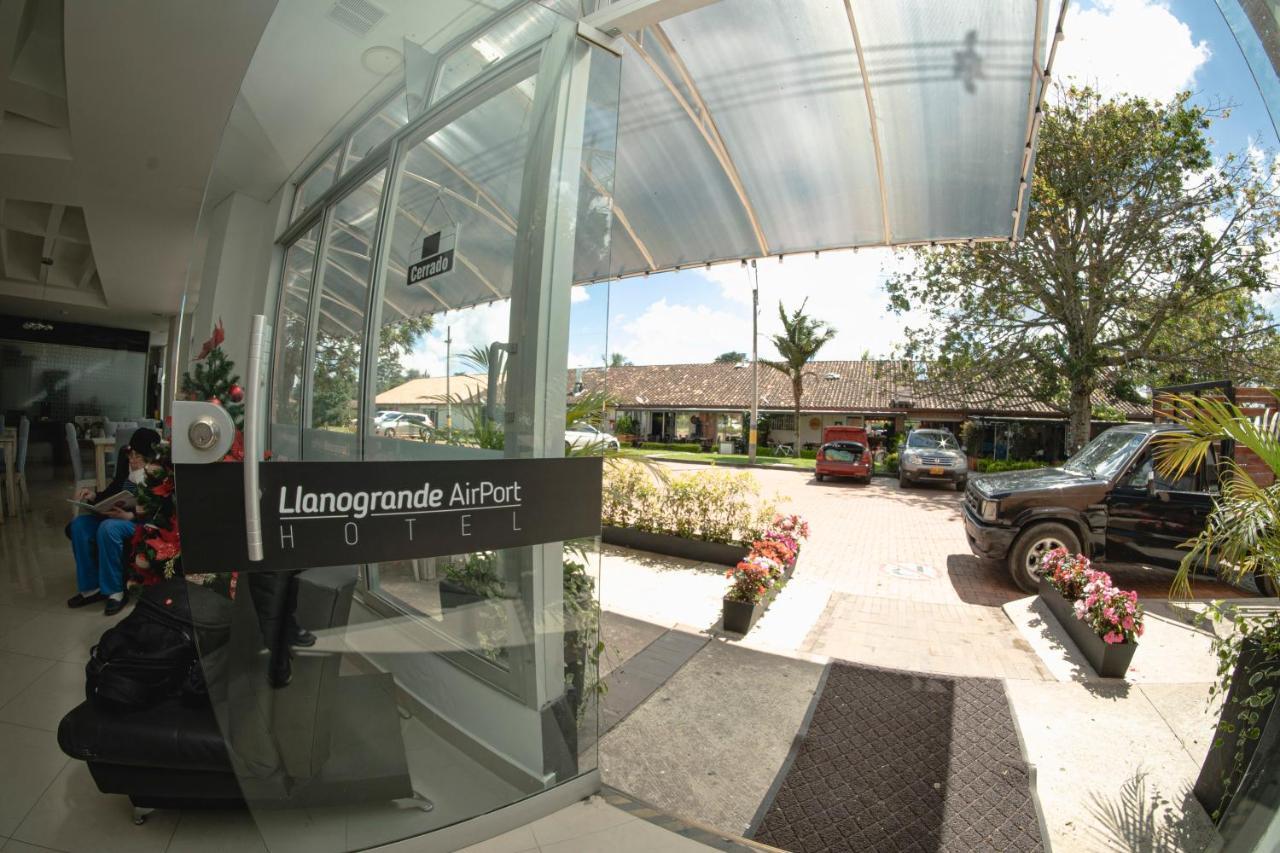 Llanogrande Airport By Bernalo Hotels リオネグロ エクステリア 写真
